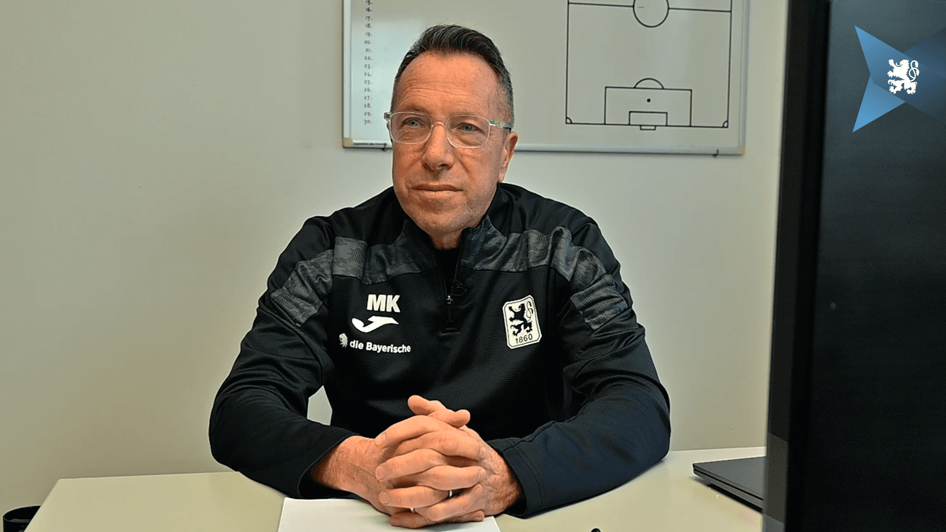 Mit Verlaat und Schröter aber ohne Niederlechner nach Belek.