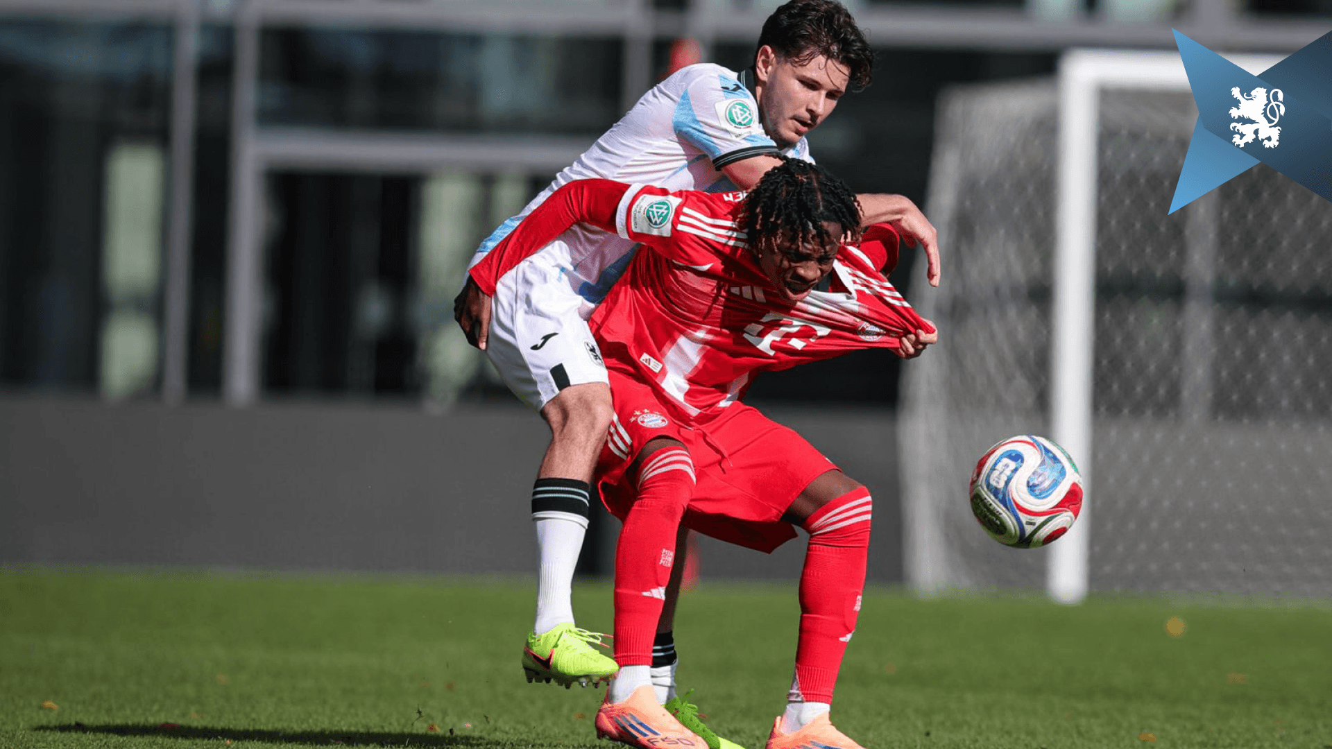 U19 muss sich nach hartem Derby-Fight mit 1:2 geschlagen geben.