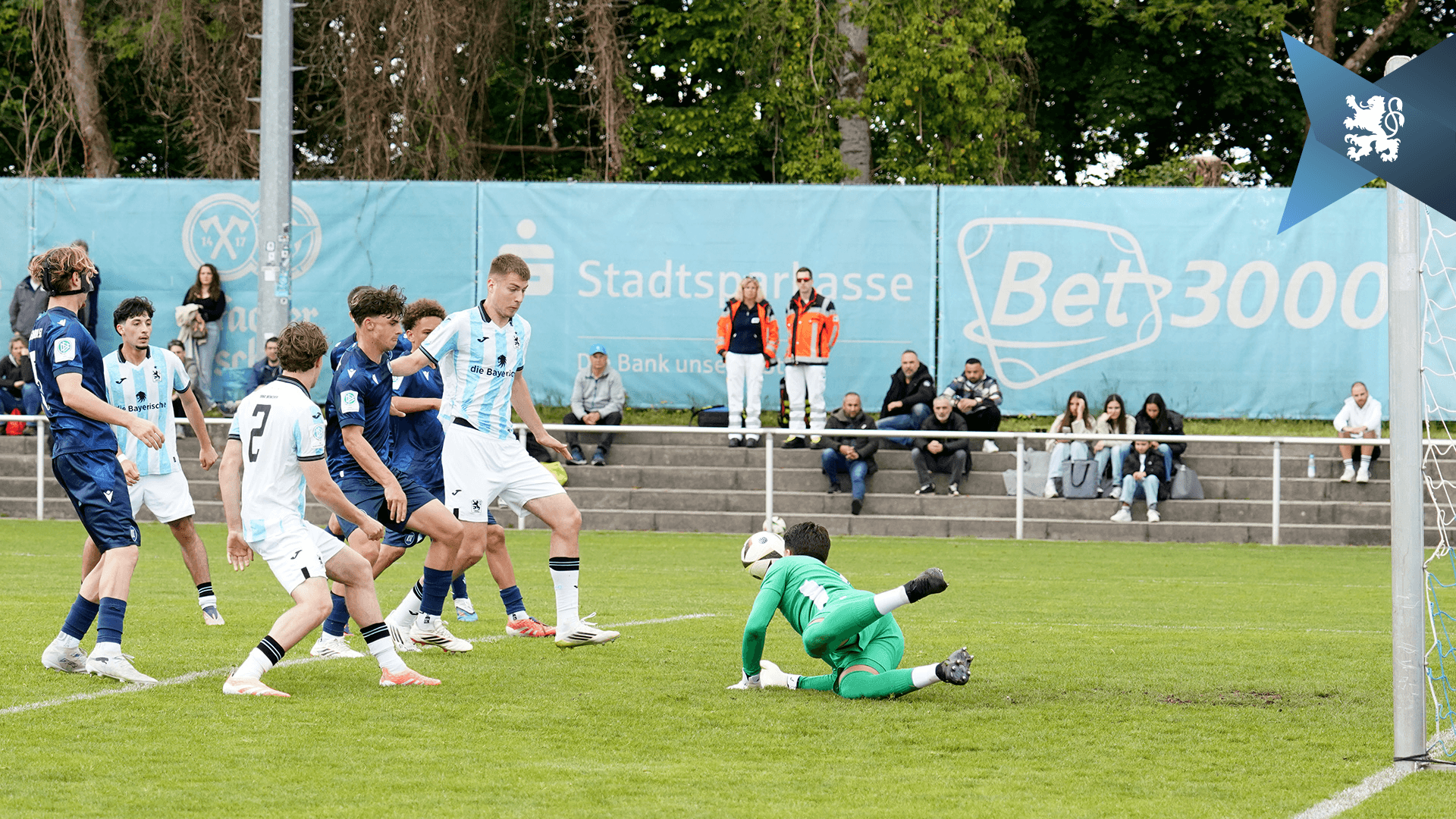 U19 hält durch das 1:1 gegen den Karlsruher SC die Badener auf Abstand.