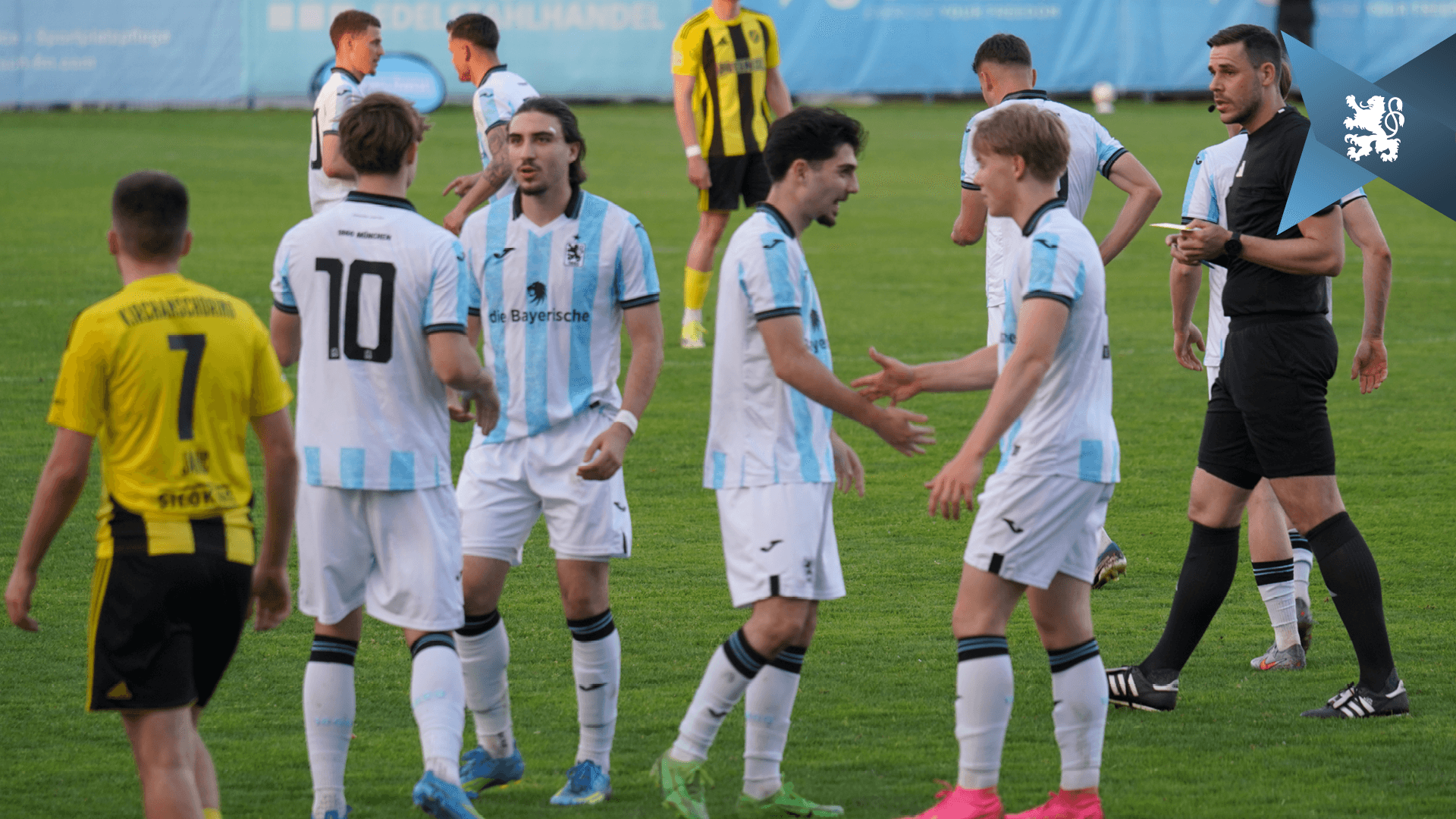 Gleich fünf Mal konnte die Löwen-U21 gegen Kirchanschöring jubeln (v. li.): Noah Klose, Cristian Leone, Arin Garza und Fabio Wagner.