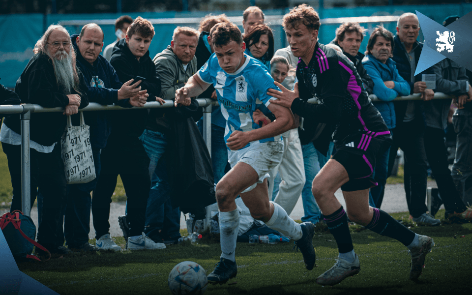 Löwe Lukas Reich gemeinsam mit 15 Weltmeistern für deutsche U18 nominiert.