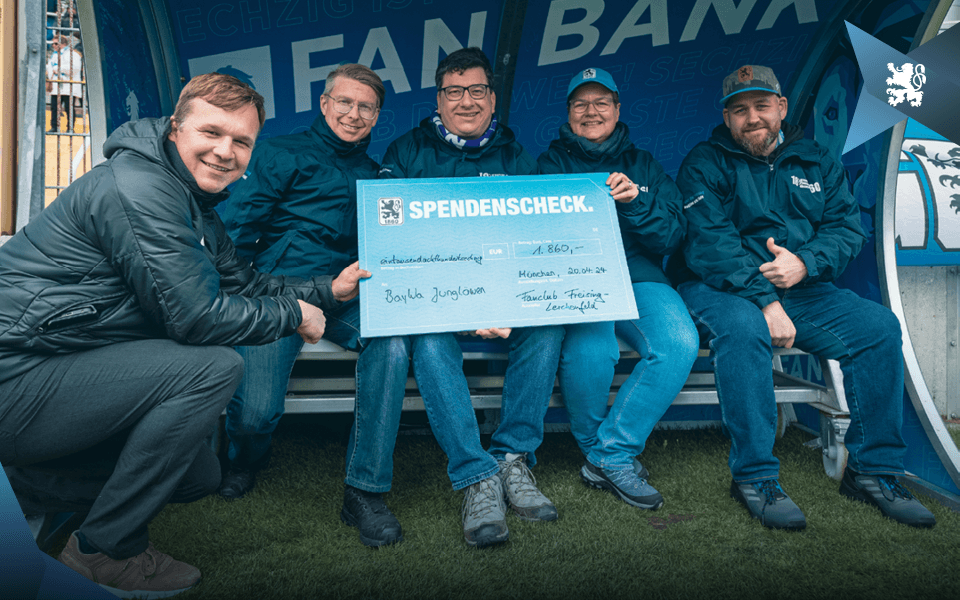 Fanclub Freising Lerchenfeld spendet 1.860 Euro fürs NLZ.