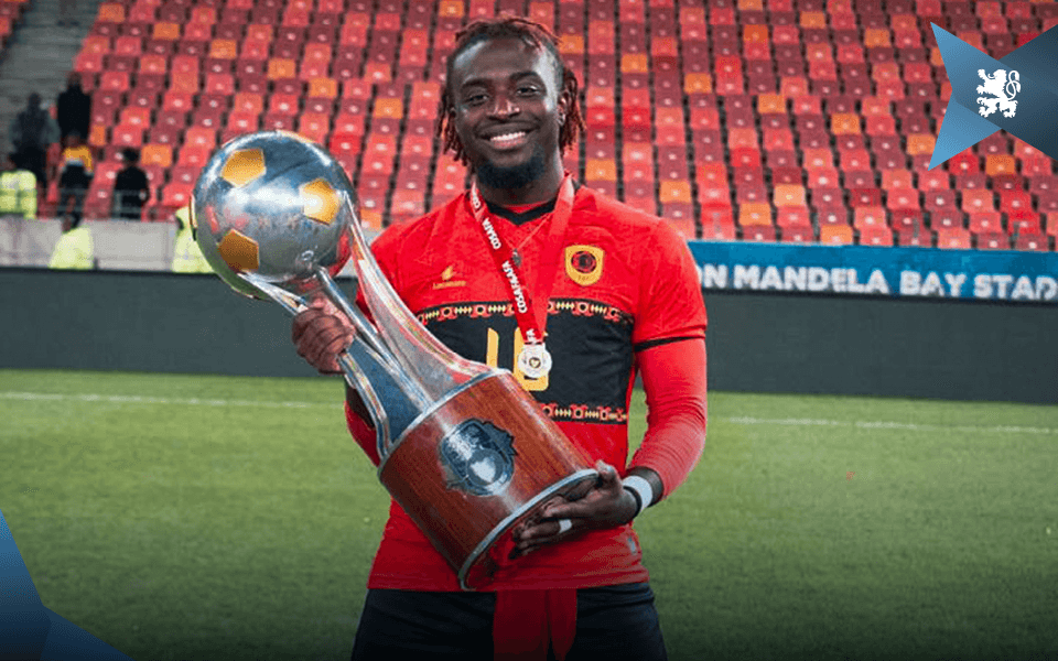 Eliot Muteba gewinnt mit Angola den COSAFA Cup.