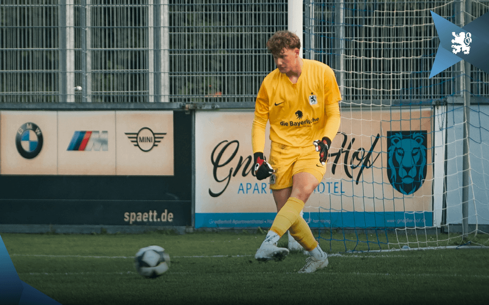 U21 empfängt Schalding-Heining: Ein Team übernimmt die Spitze!