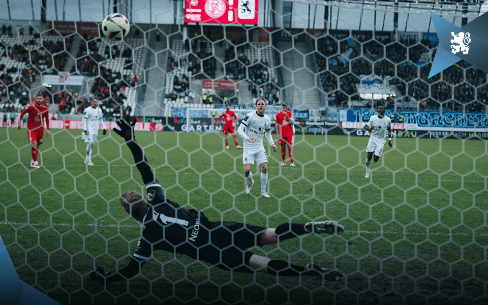 Löwen siegen 3:0 an der Hafenstraße – Essen-Serie von Giannikis hält.