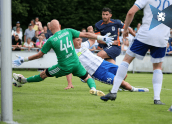 Löwen machen es in Grafenau zweistellig – Neuzugänge treffen.