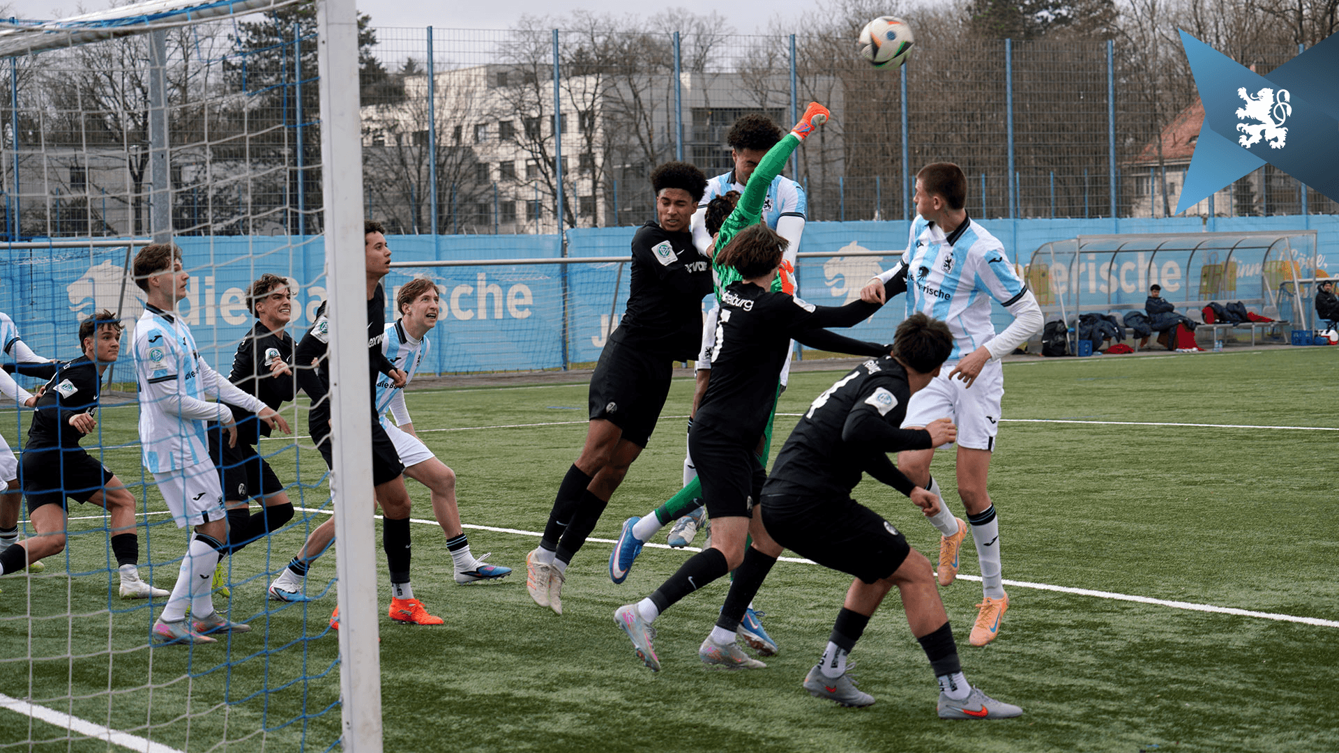 U19 erwischt Fehlstart: 0:2-Niederlgae gegen den SC Freiburg.