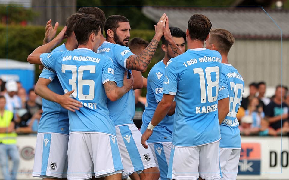 7:0-Sieg in Dorfen - Doppelpack von Mölders & Ziereis.