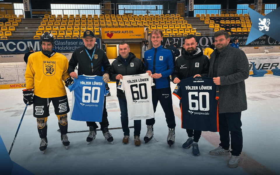 U21 geht mit dem Nachwuchs der Tölzer Löwen aufs Eis.