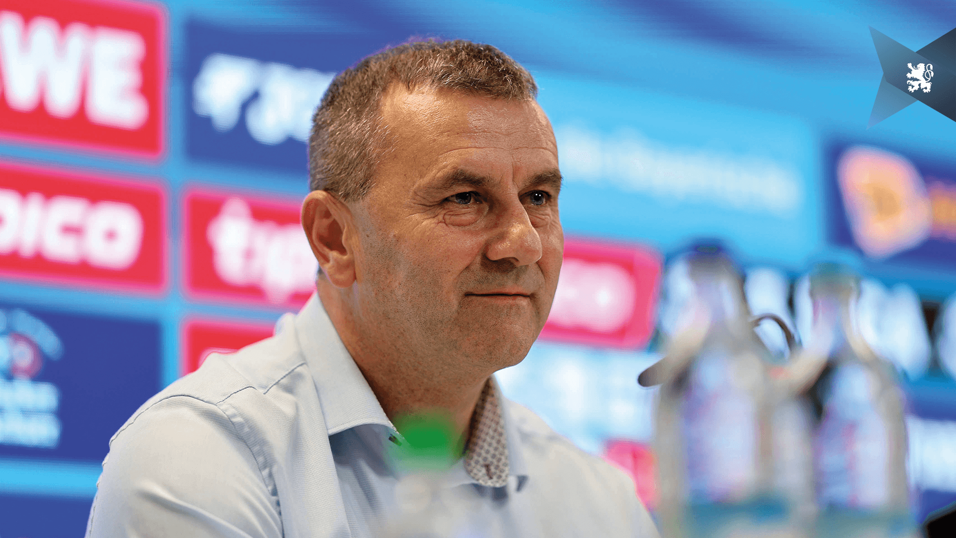 Manfred Paula bleibt Geschäftsführer. Unterlagen zur wirtschaftlichen Leistungsfähigkeit beim DFB eingereicht.