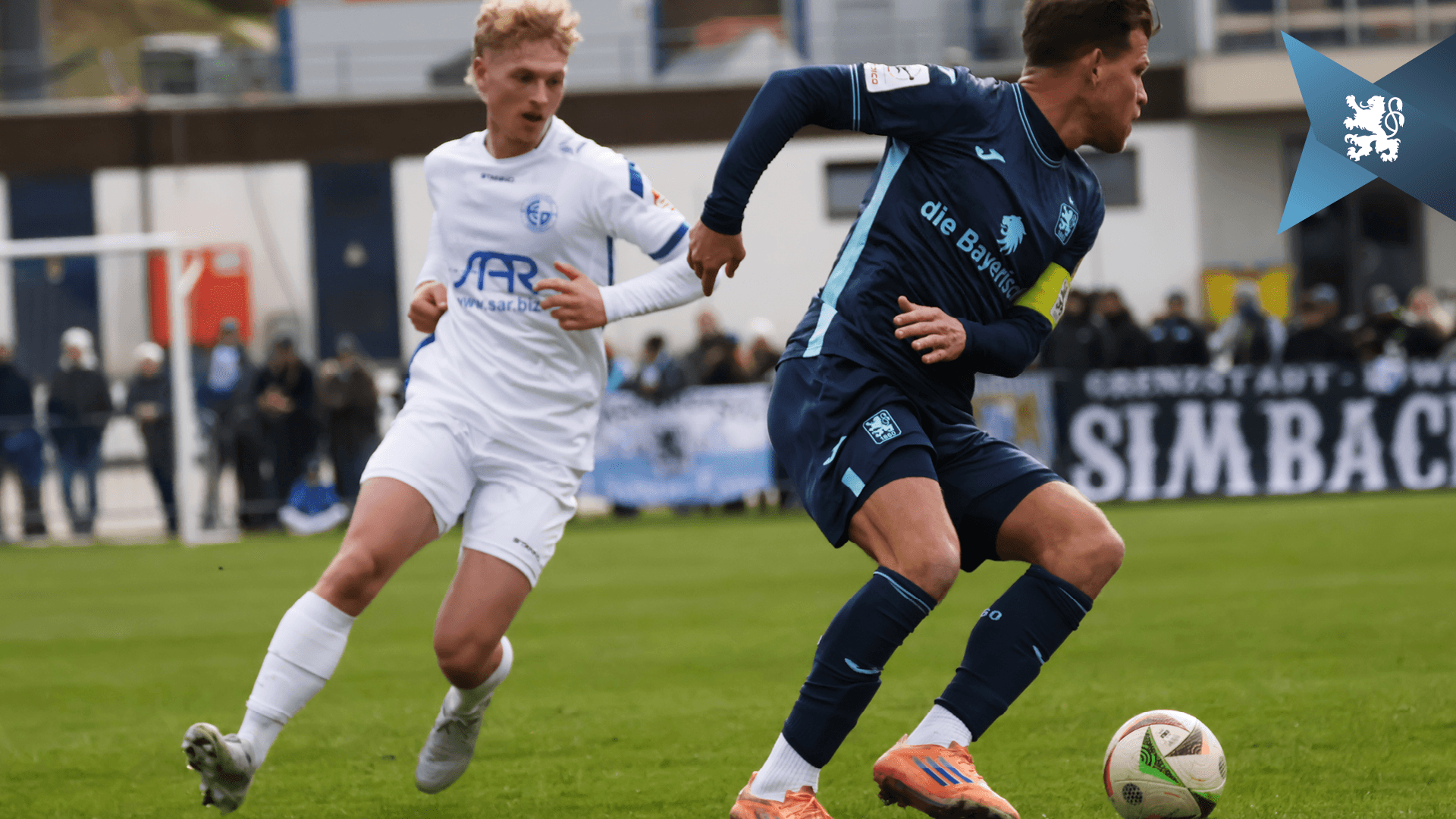 Regio-Tour: Löwen mühen sich zum 2:1-Erfolg beim FC Dingolfing.