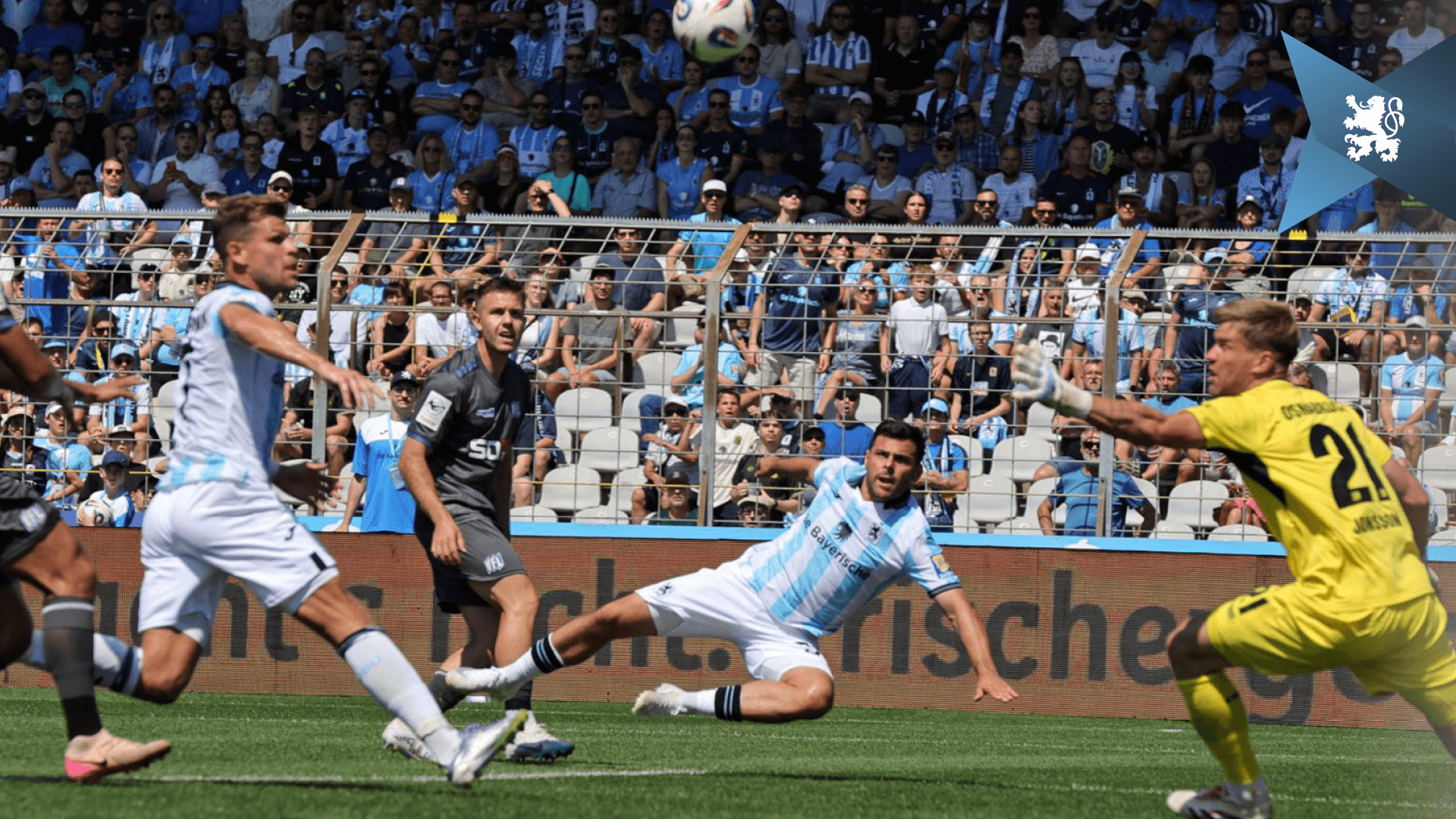 In dieser Szene in der 10. Minute erzielte Kevin Volland die Führung für die Löwen.